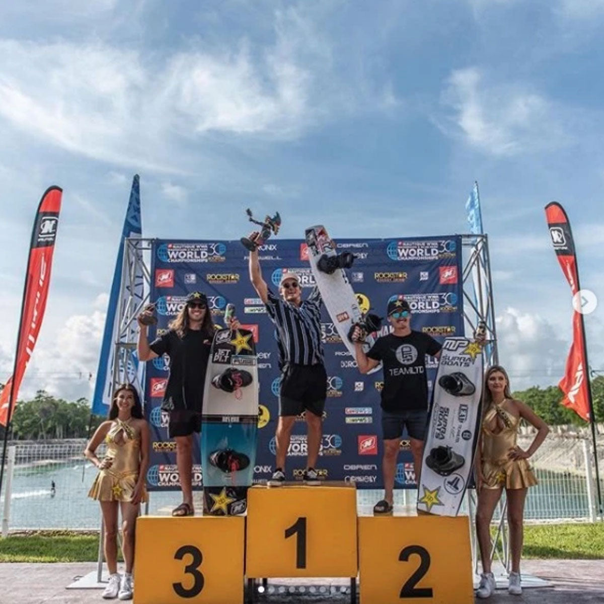 Cory Teunissen Claims 2019 WWA World Title