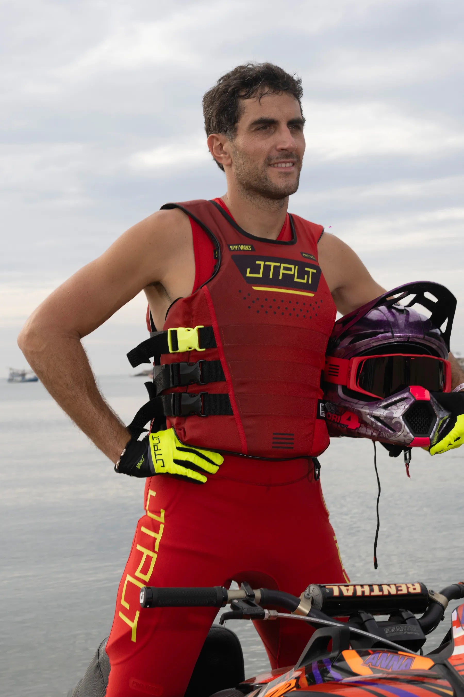 Jetpilot Vault Pro-Tech Side Entry Life Jacket - Red