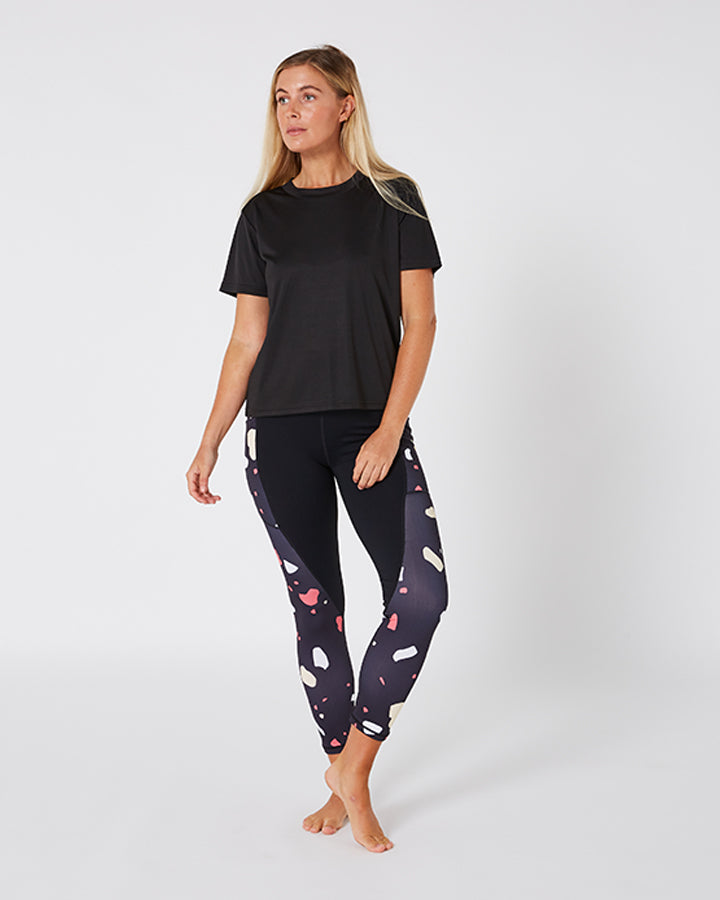Jetpilot Pacer Quartz Ladies Leggings - Black Lifestyle 4 — view 05 (3)