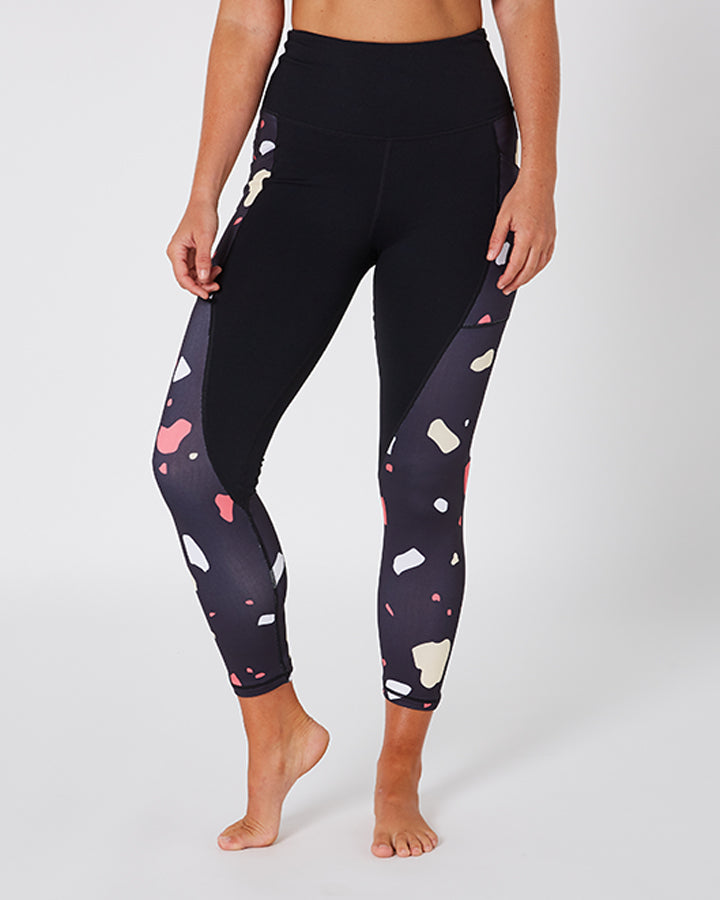 Jetpilot Pacer Quartz Ladies Leggings - Black Lifestyle 5 — view 06 (3)