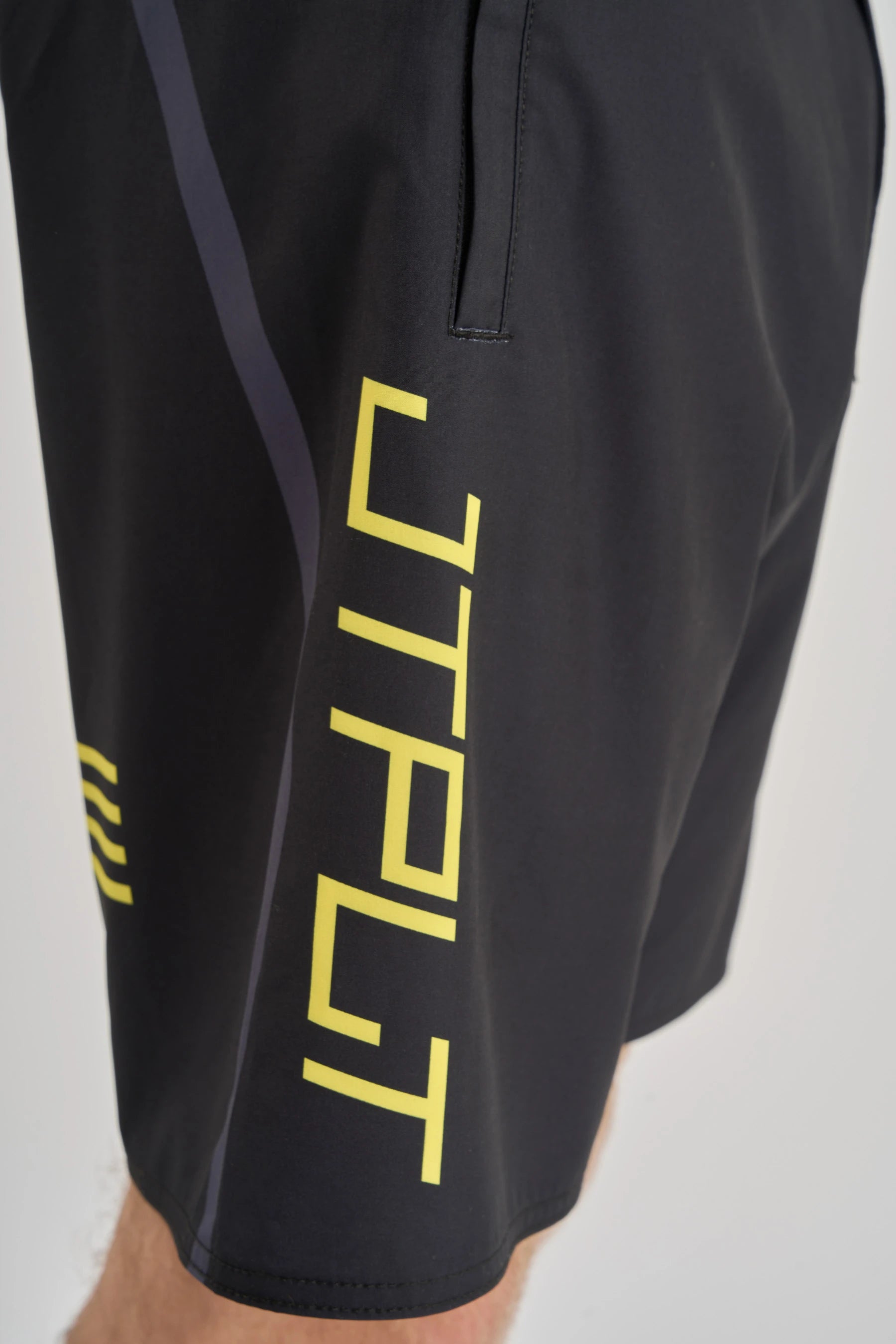 Jetpilot Vault Boardshort - Black/Yellow 6