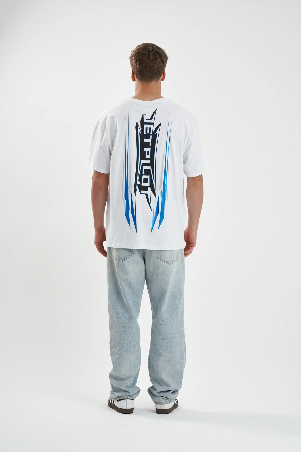 Jetpilot Velocity mens oversized graphic tee in White — view 2 of 8