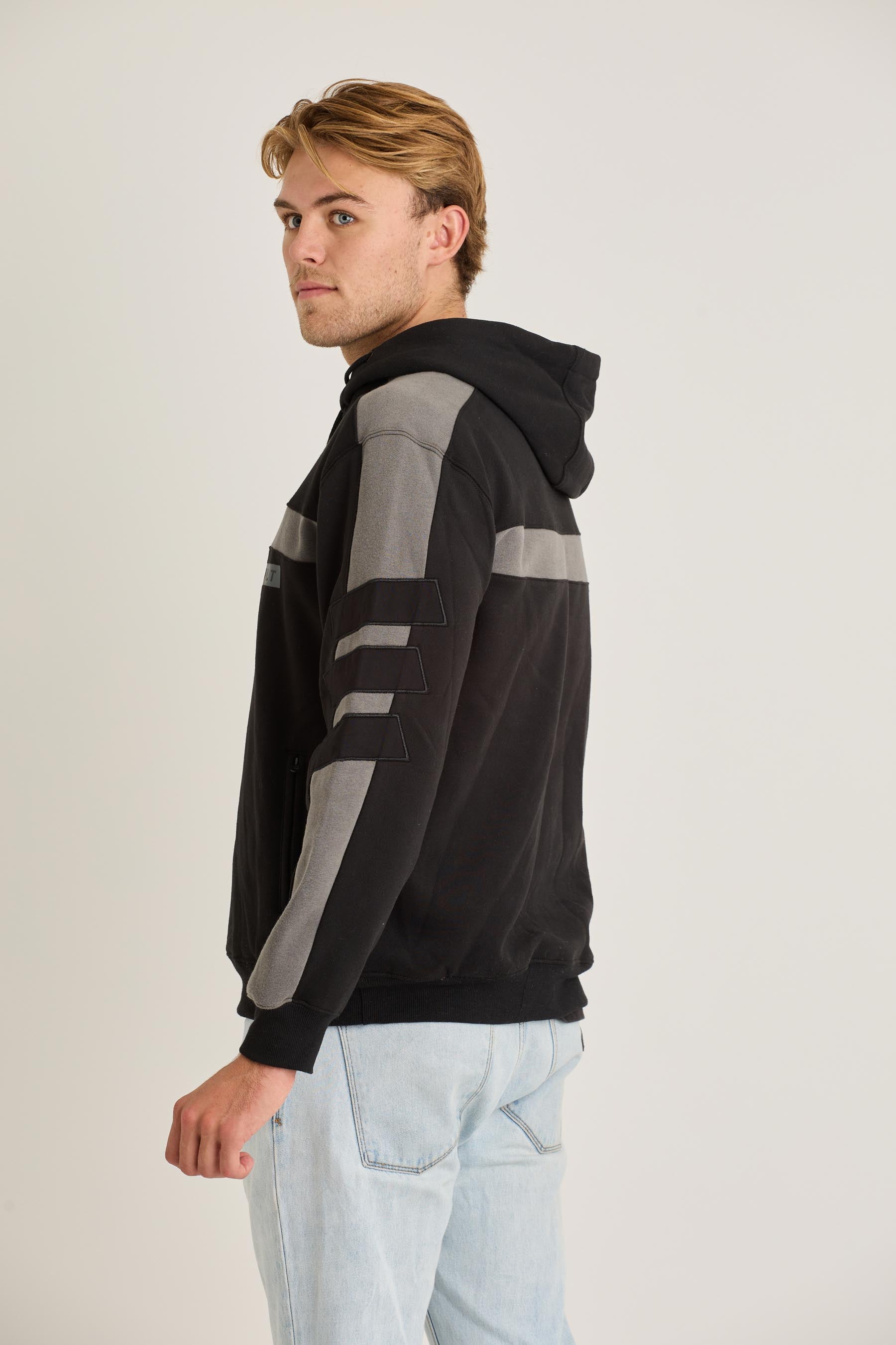 Jetpilot Align 1/4 Zip - Black 2 — view 02 (3)
