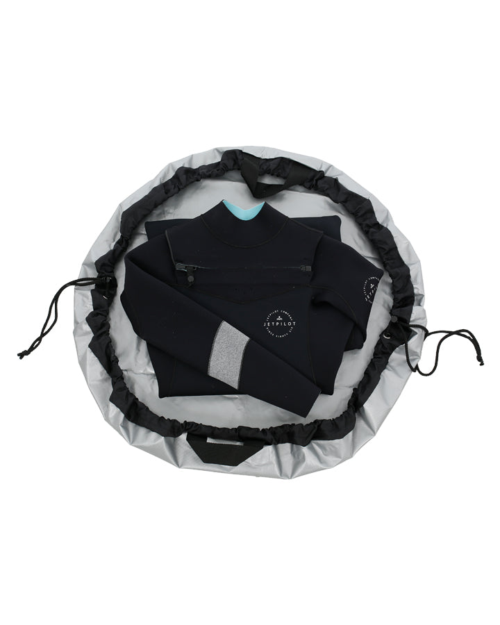 Jetpilot Wetsuit Change Mat Black/Silver - photo 5 — view 04 (5)