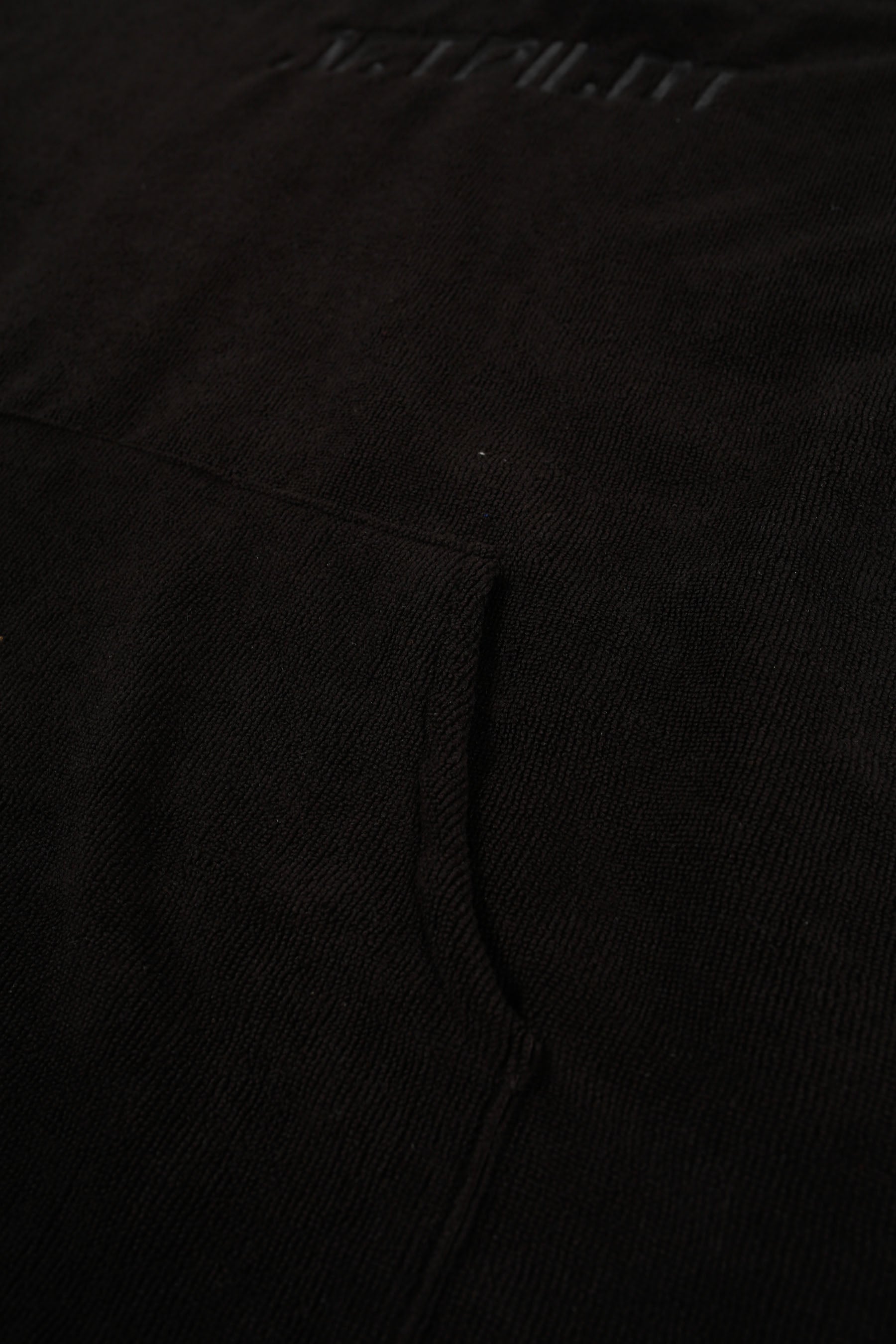 Jetpilot Venture Unisex Hoodie Towel - Black Front Pocket — image 2