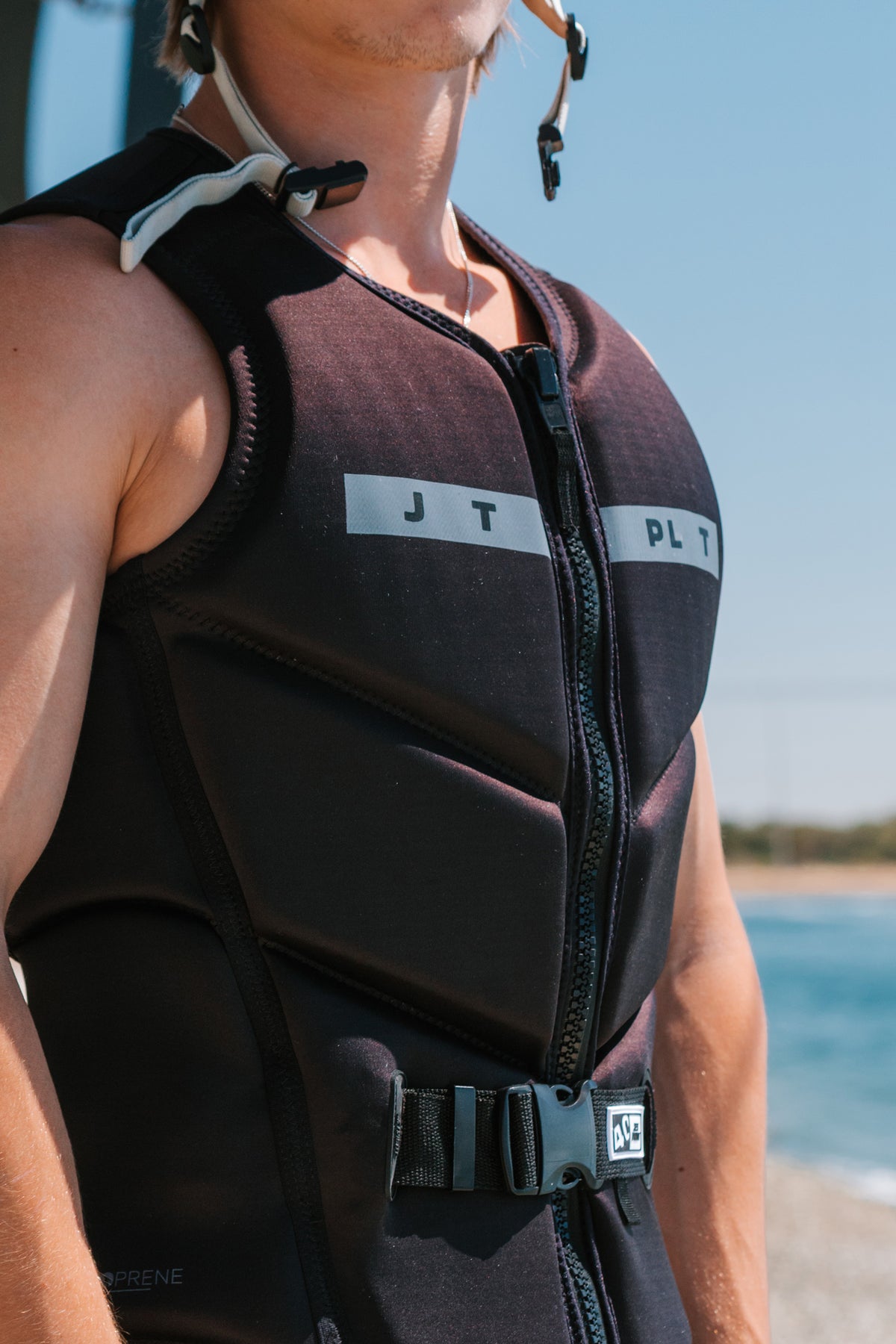 JTPLT x Heatley Nighthawk Life Jacket - Black