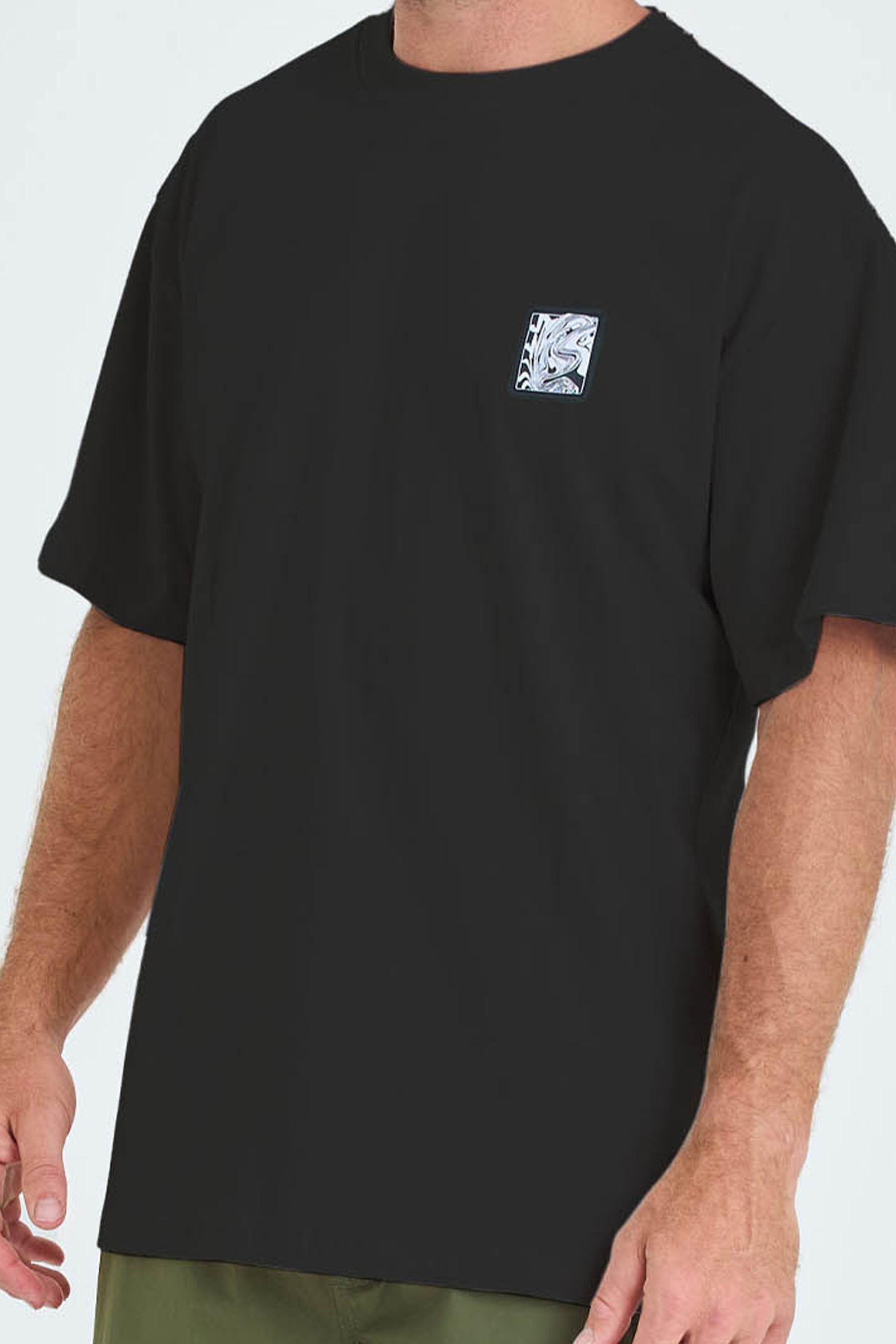 S24600_JTPLT_FELIX_SS_TEE_Black-1