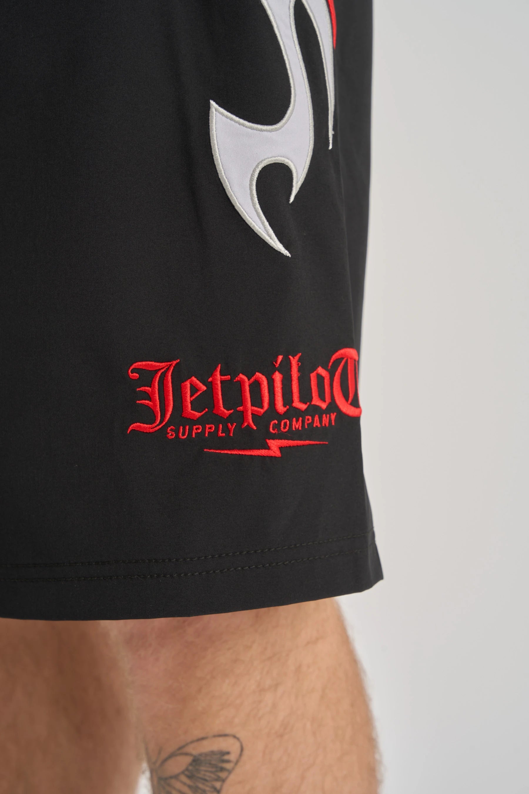 Jetpilot Tribal Boardshort - Black/Red