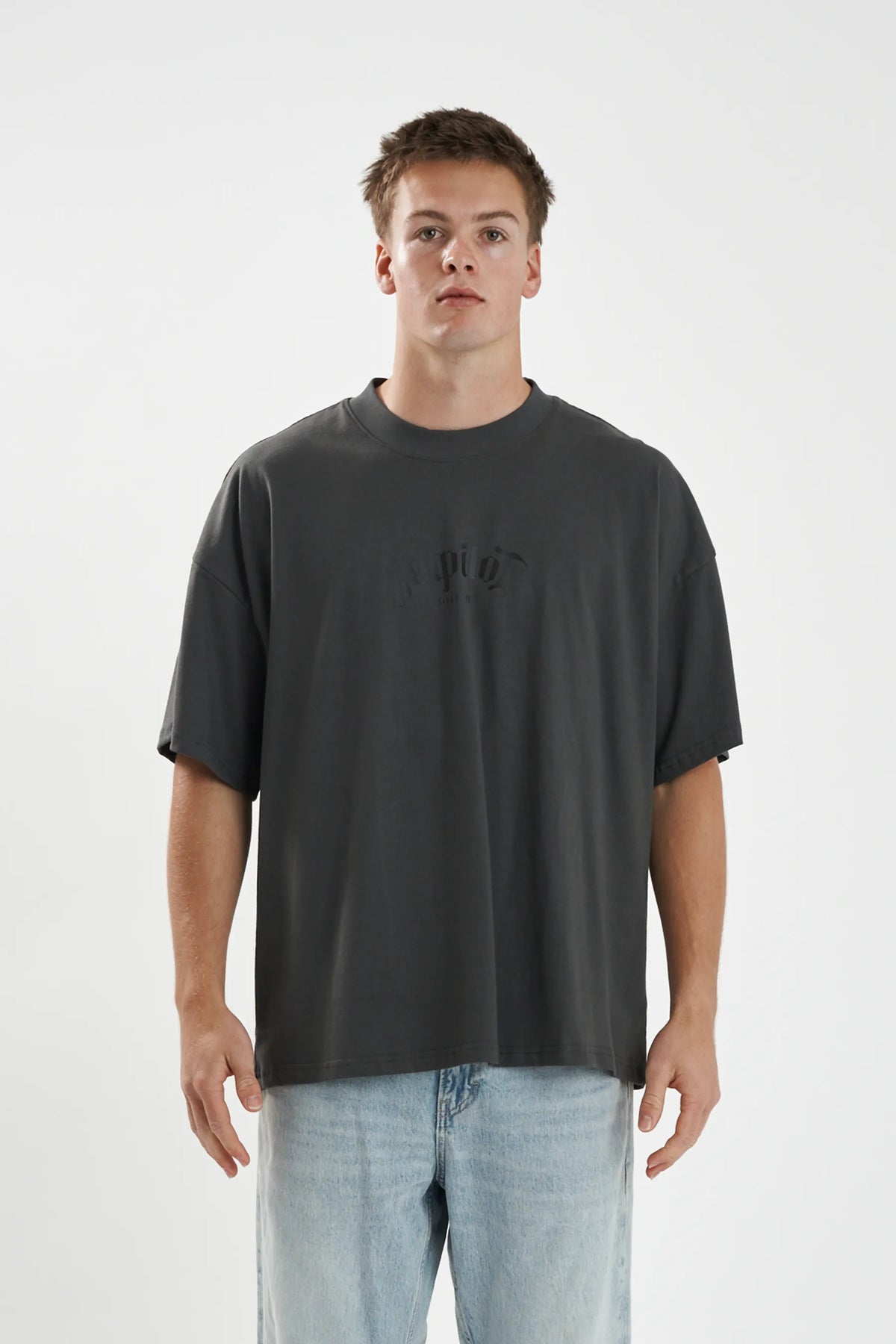 Jetpilot Plastered mens oversized graphic tee in Grey — front view on a male model